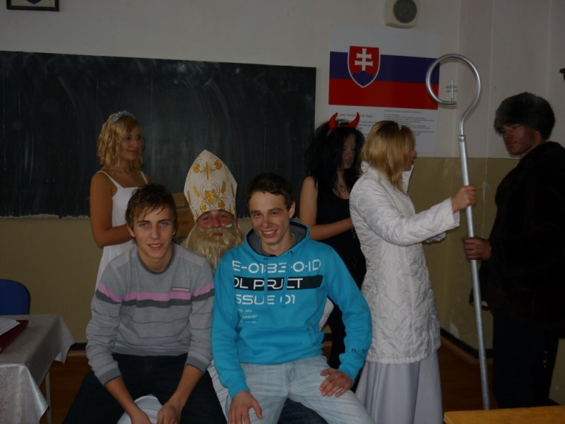 MIKULÁŠ  NA PRIEMYSLOVKE
